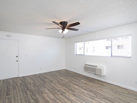 3rd image of 234 W Park Ave APT 23