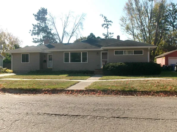 1014 6th Street, Baraboo, WI 53913