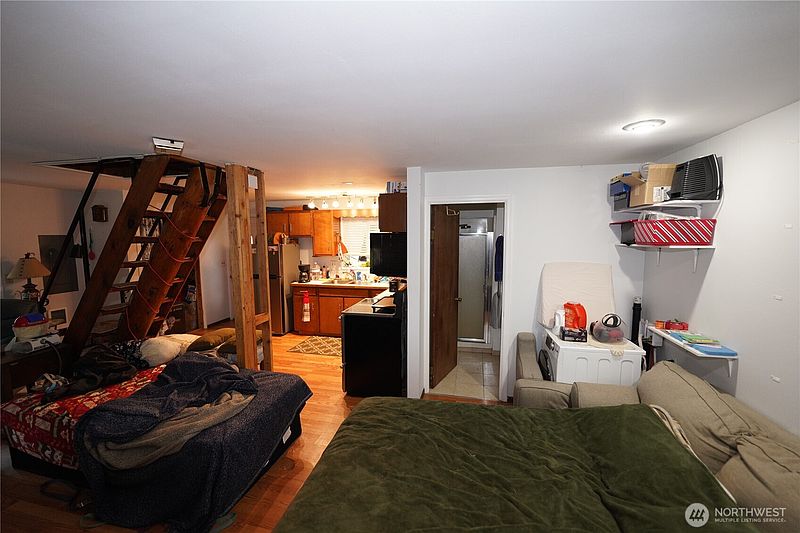 3rd image of 29602 L Lane