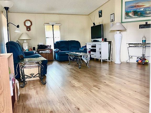 4th image of 4685 Blue Spruce Ave #106