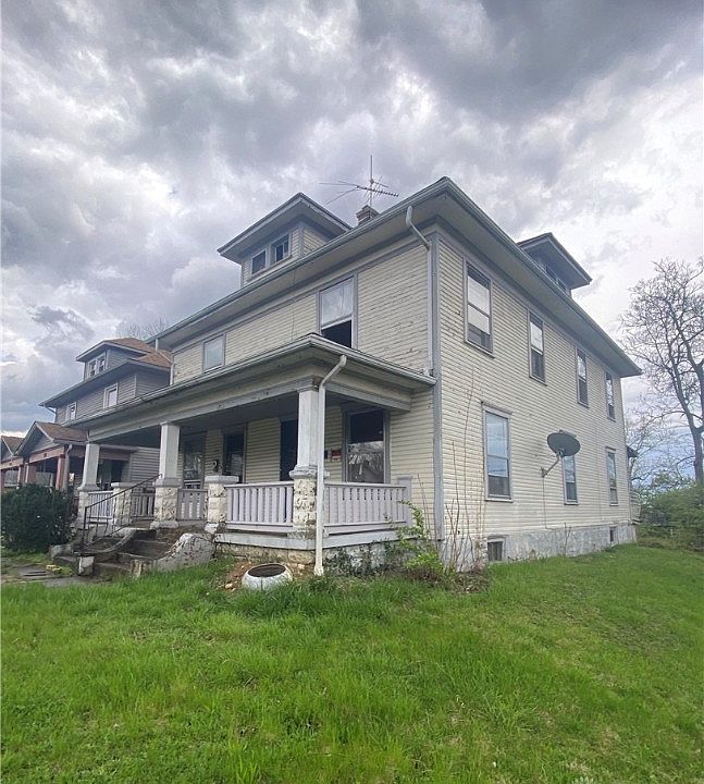 Building Photo 3