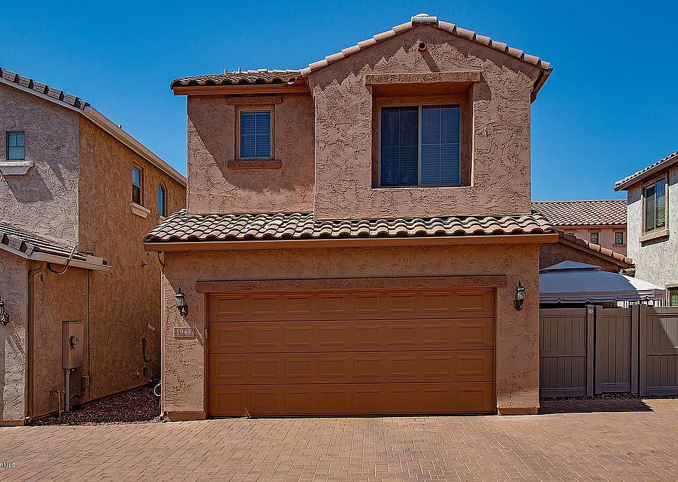 2nd image of 1948 W Faria Ln
