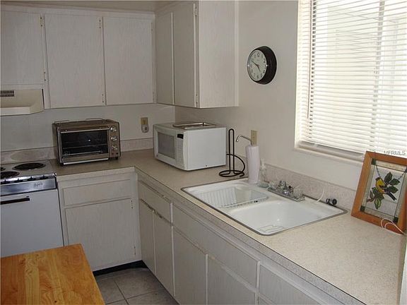 4th image of 2944 W Bay Dr APT 207