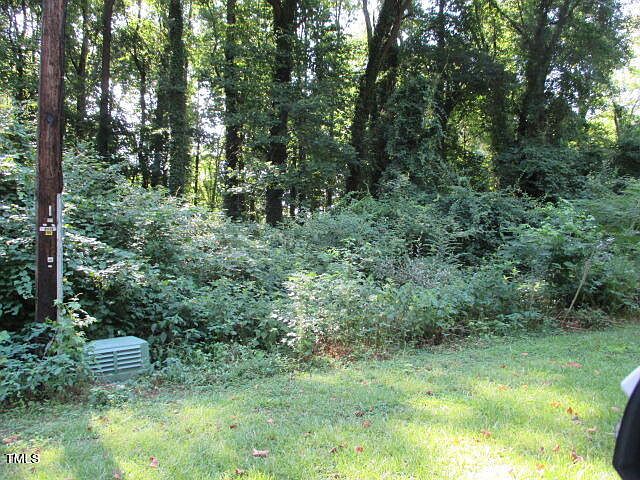1st image of 405 Meadow Dr #18