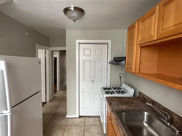 111 Bristol St, New Haven, CT