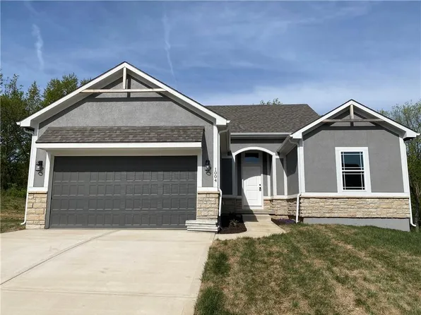1004 Deer Run, Warrensburg, MO 64093
