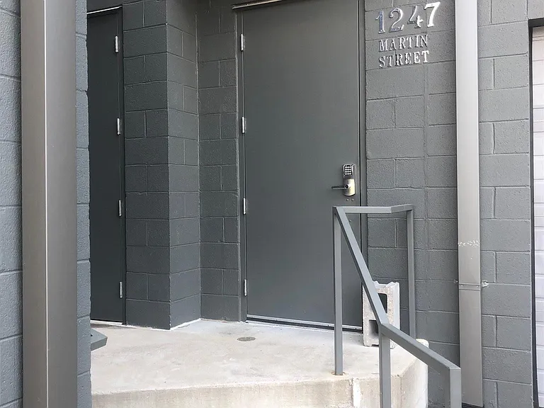 1247 Martin St #201 — Photo 2
