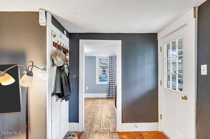 3rd image of 7 N Union Street