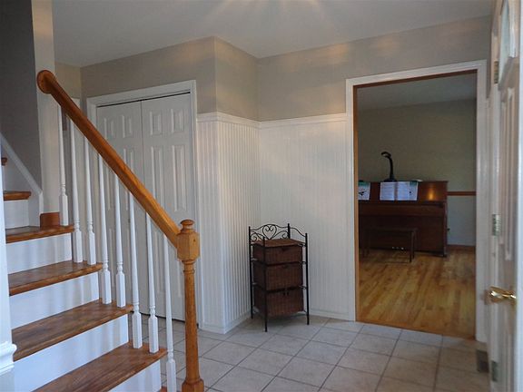 3rd image of 4 Pineridge Ct