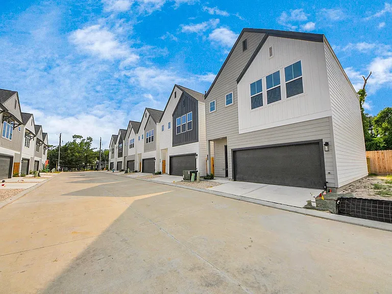 6519 Old Olive Tree Dr — Photo 30