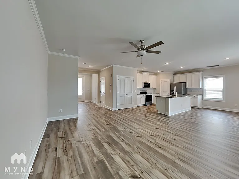 460 Access Dr — Photo 5