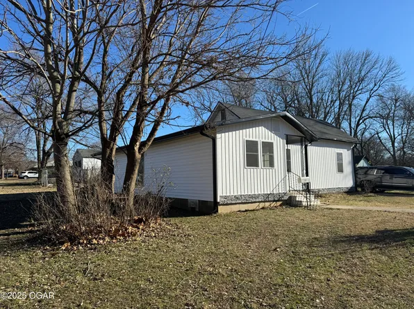 400 Mill St, Lamar, MO 64759