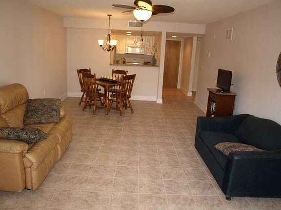 3rd image of 2595 Countryside Blvd #8211