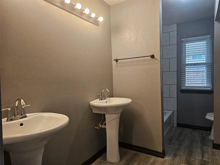 19738 Swan Valley Dr — Photo 16