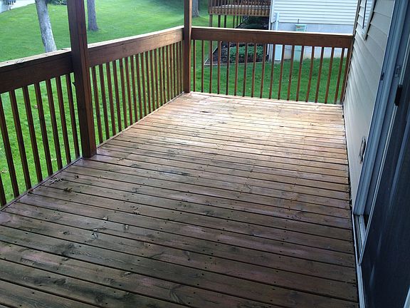 Nice size deck