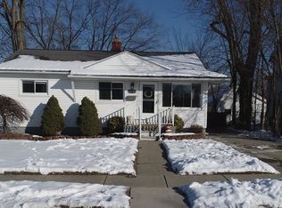 23710 Melrose Ave, Eastpointe, MI 48021