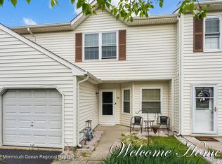 78 Harbor Cir, Freehold, NJ 07728