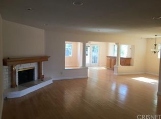 17722 Erwin St, Encino, CA 91316