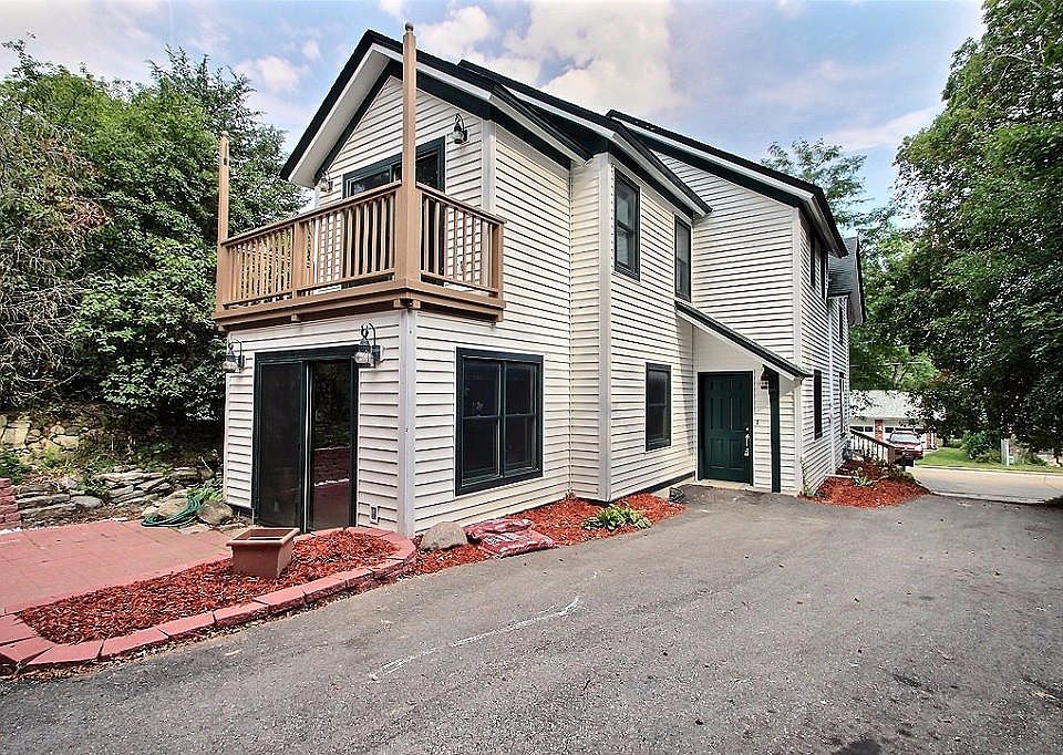 1st image of 226 W Capitol Dr