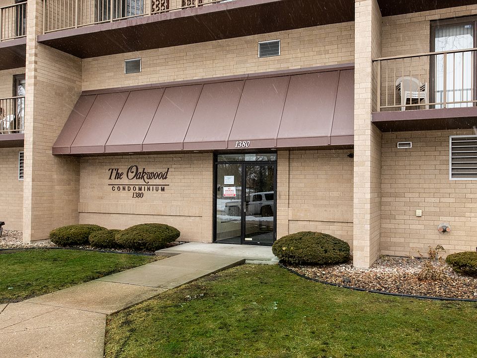 1st image of 1380 Oakwood Ave APT 302
