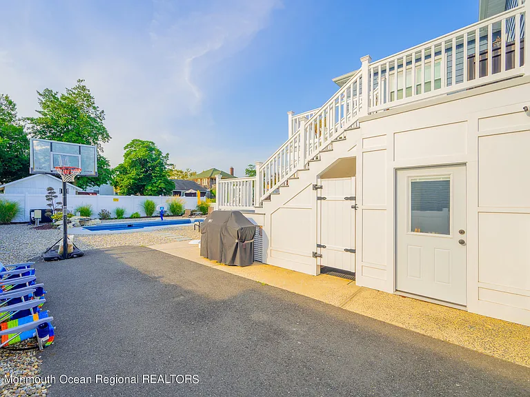 214 Atlantic Ave — Photo 30