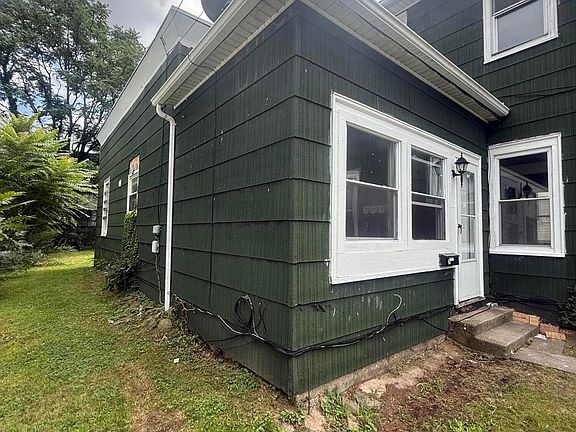 3rd image of 20 Grove St #24