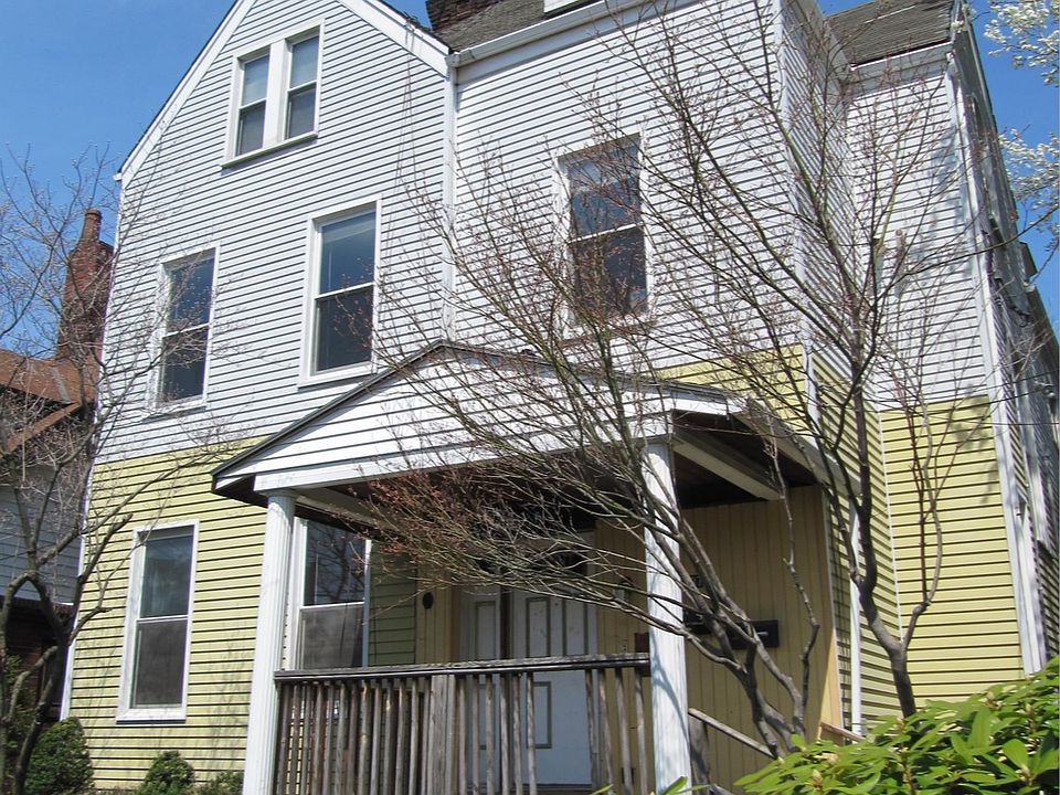 1 4707 Exterior w Logo