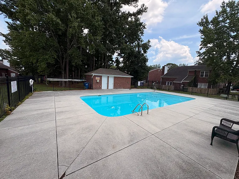 5120 Lamppost Cir — Photo 3