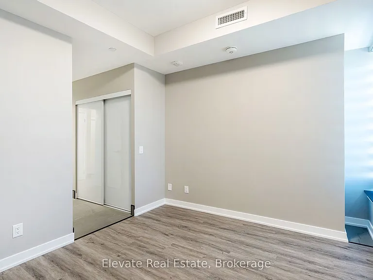 31 Huron St #405 — Photo 31
