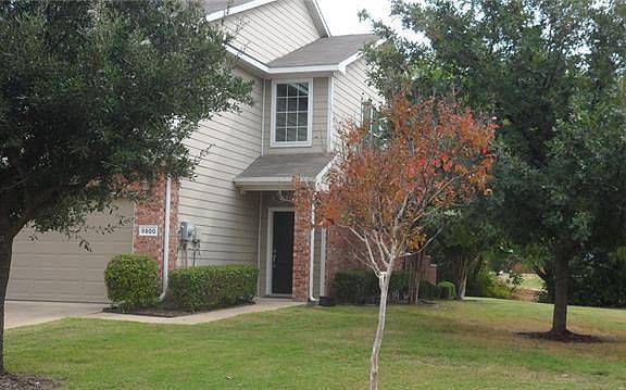 front of house street view.
