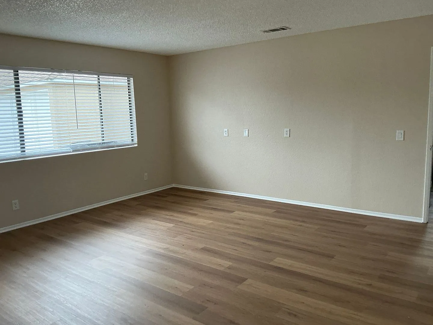 530 East Sycamore Ave. — Photo 4