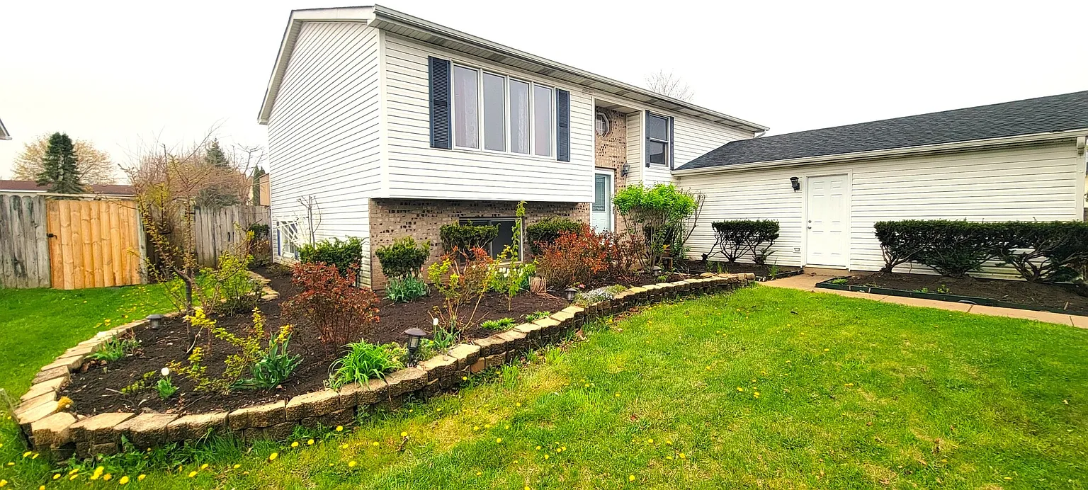 4006 Hill Dr photo 1