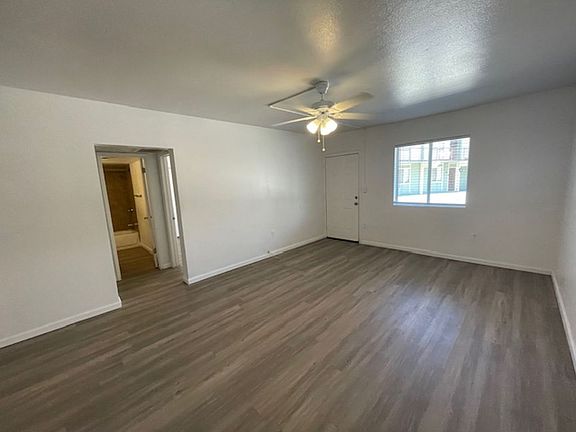 4th image of 530-538 N Williams Ln #530B