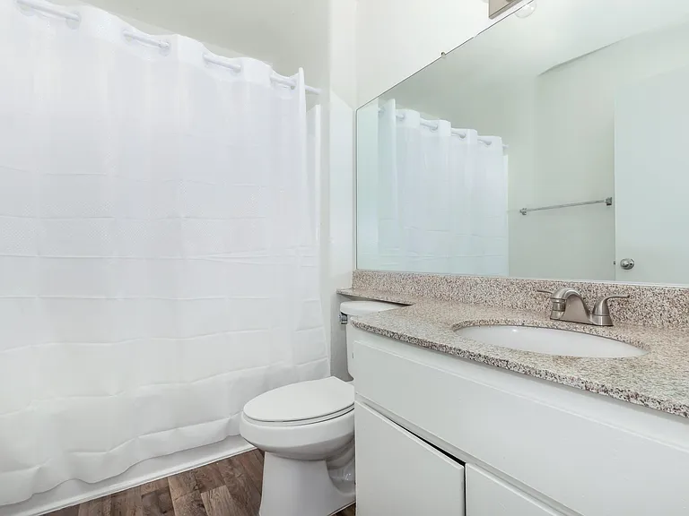 Pinecrest Apartment Homes — Photo 32