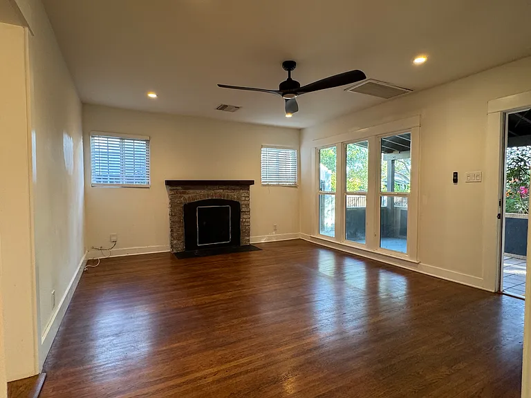 3681 Edenhurst Ave — Photo 7