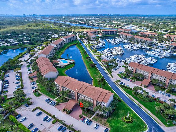 2nd image of 501 Seafarer Circle #204