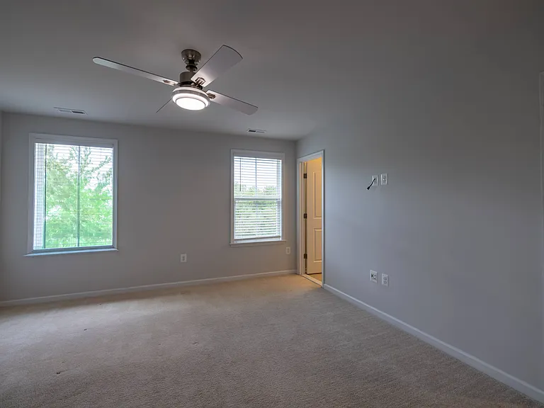 516 Rivanna Hill Way #E4 — Photo 7