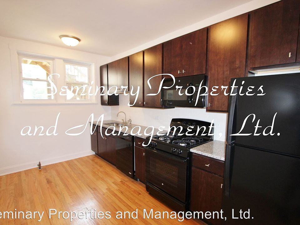 1st image of 3121 W Argyle St APT 1