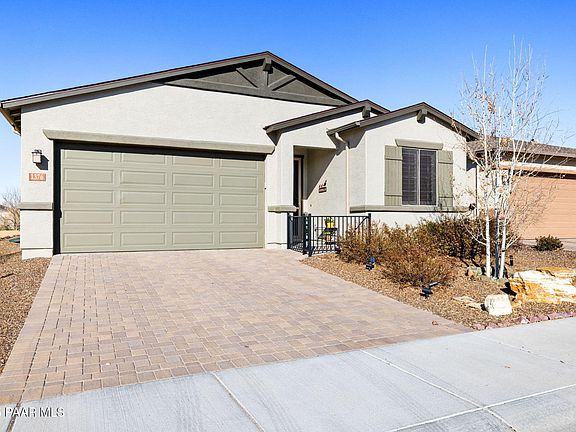 2nd image of 1376 Warbler Way