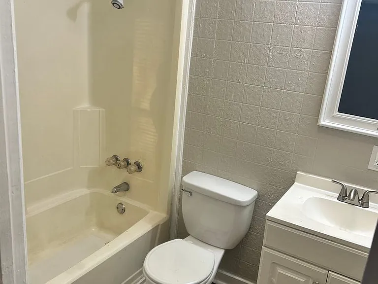 601 Magnolia Dr — Photo 5