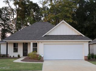 410 Butternut Dr, Canton, MS 39046