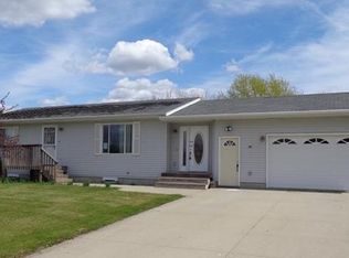 1100 34th St SW, Watertown, SD 57201