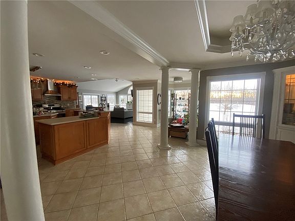 4th image of 59 Chili Ave