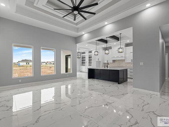4th image of 5917 Willow Palm Ct