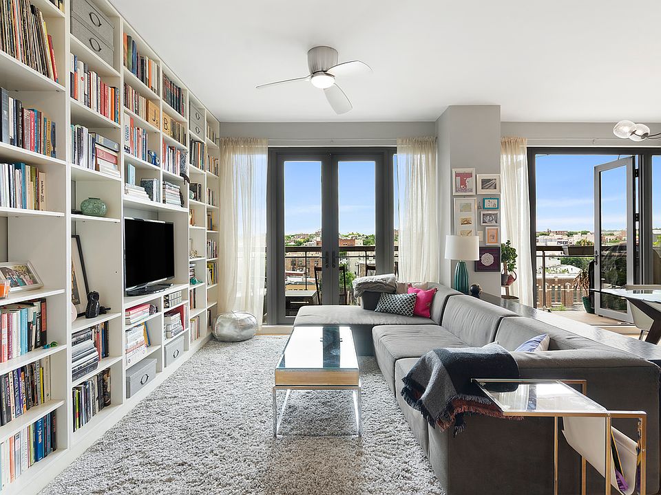 1st image of 500 4th Ave APT 10E