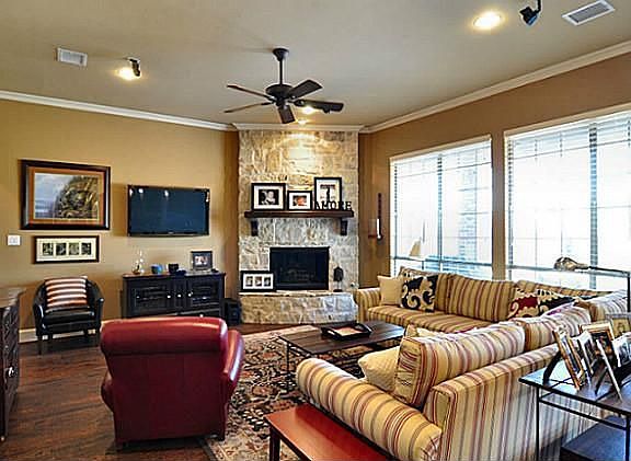 5th image of 3600 Bahnman Dr
