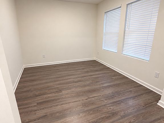 3rd image of 102 Flat Rock Mill Trl