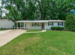 1490 Yaqui Dr, Florissant, MO 63031
