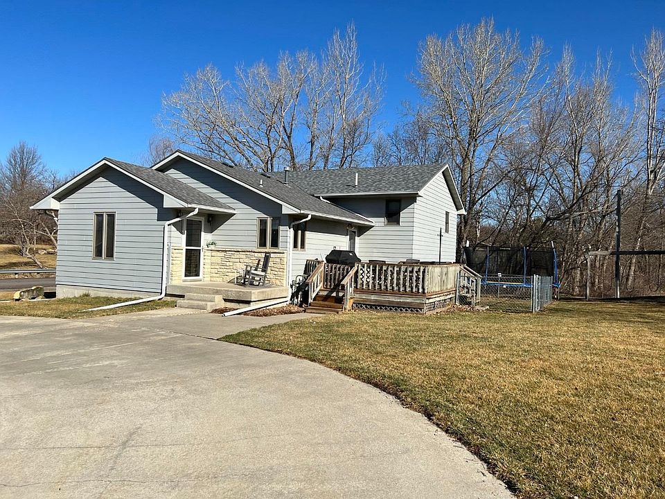 1320 Wyoming St, Sabetha, KS 66534 Zillow