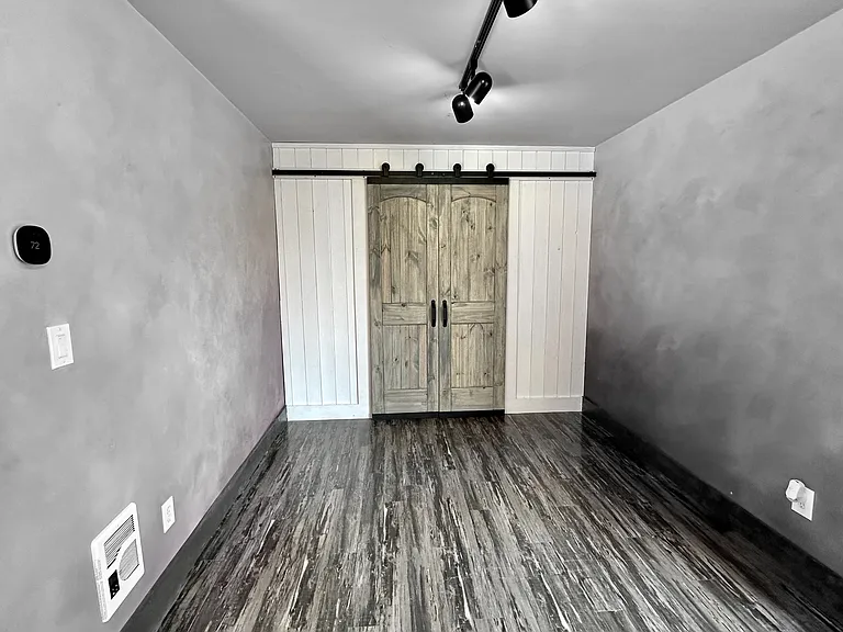 107 Franklin St #C0 — Photo 17